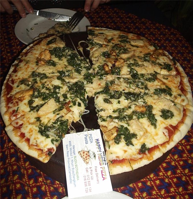 happy-pizza-cambodia